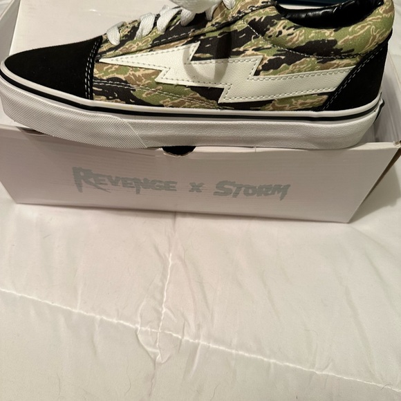 Revenge x Storm Women's Camouflage Sneakers - Picture 1 of 4